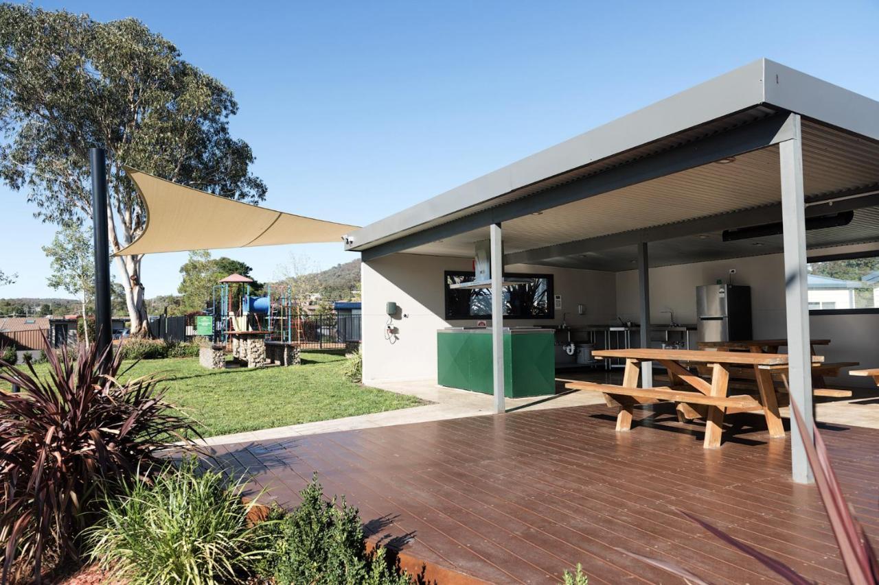 Crestview Tourist Park Hotel Queanbeyan Exterior photo